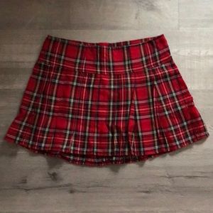 Royal Bones plaid pleated skirt